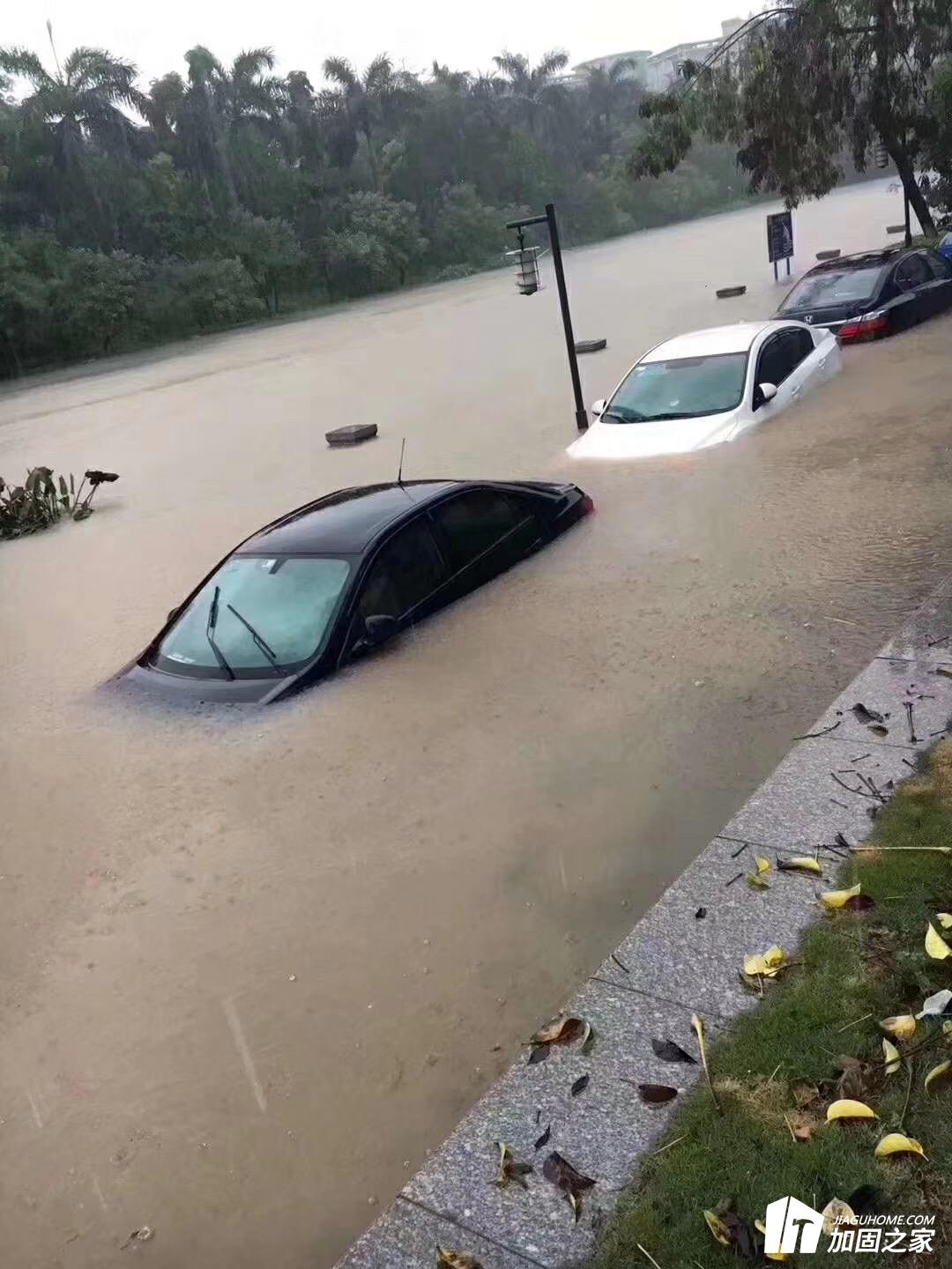 廣州6月8日遭受暴雨襲擊，“水浸街”加“屋漏雨”雙重夾擊！